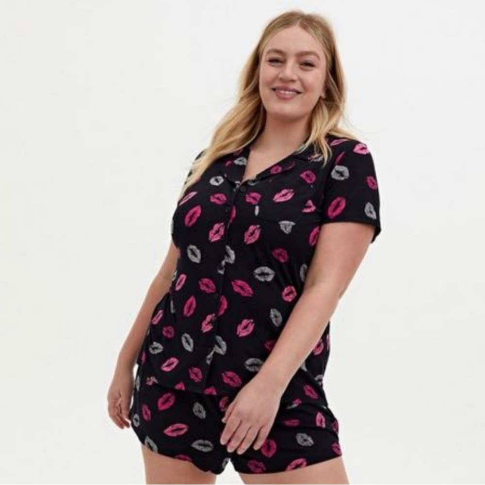 Women's Torrid Super Soft Button Through Sleep  Shirt Set SIZE 3